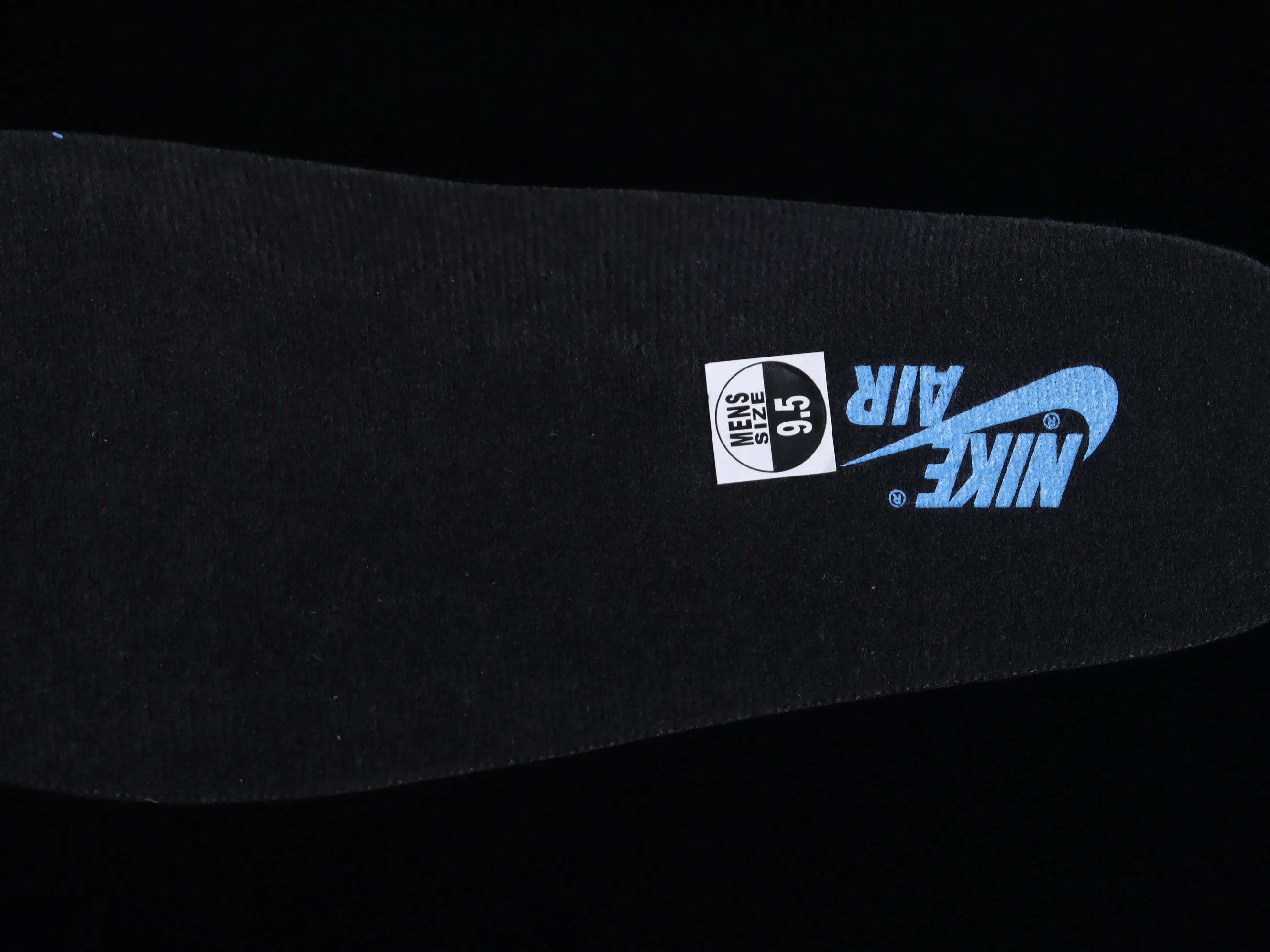 All categories Air Jordan Jordan series basketball shoes Air Jordan 1 High pure original version Air Jordan 1 High OG "UNC Toe" AJ1 Joe 1 black and blue toe DZ5485-400